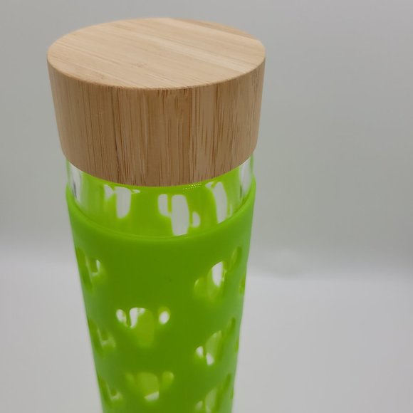 Garden Party Cactus Silicone Glass Water Bottle 19.6oz - Picture 1 of 3